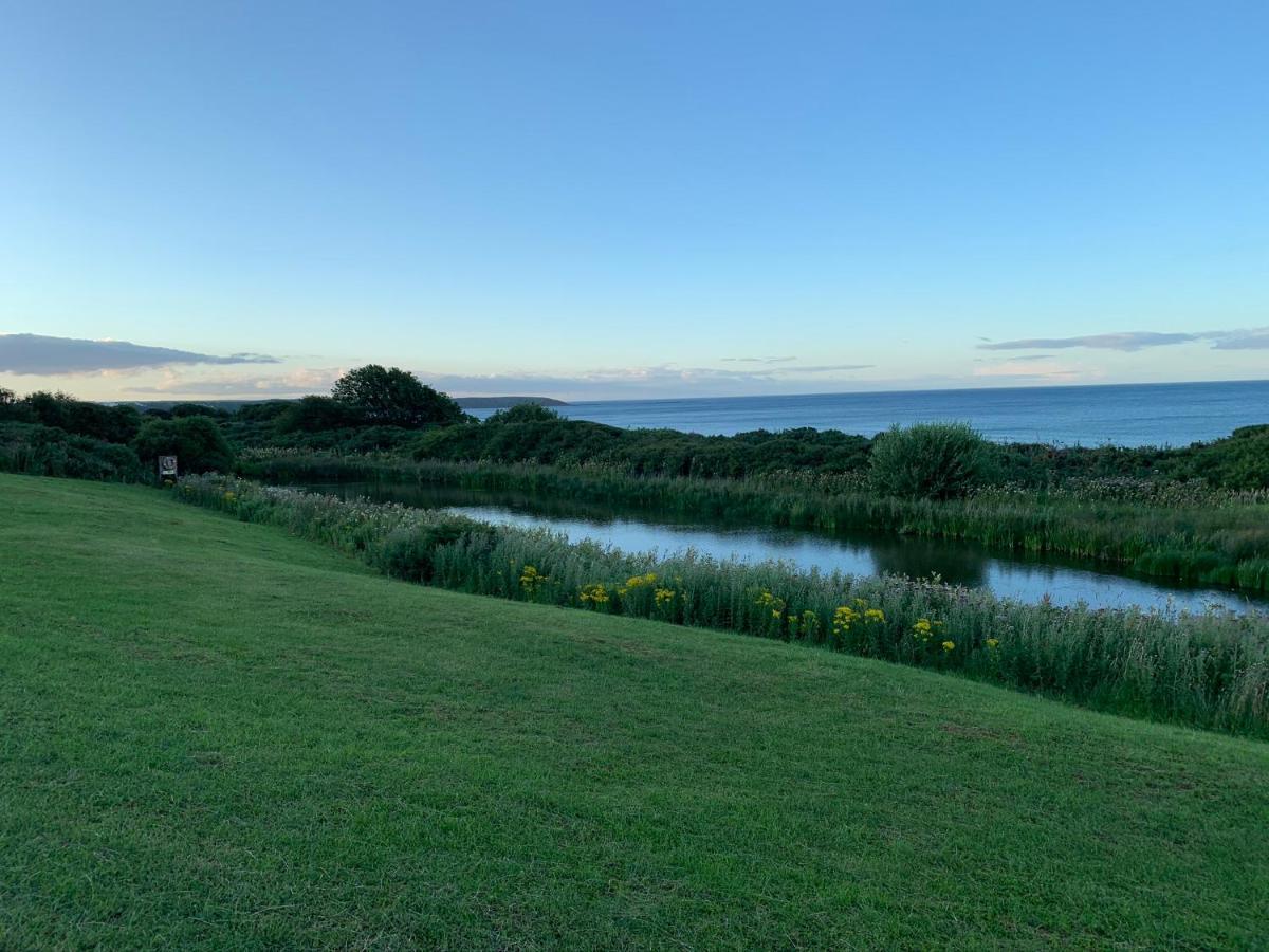 Sunrise Corner, The Bay Filey, Wi-Fi, Pets, Pool Apartman Kültér fotó